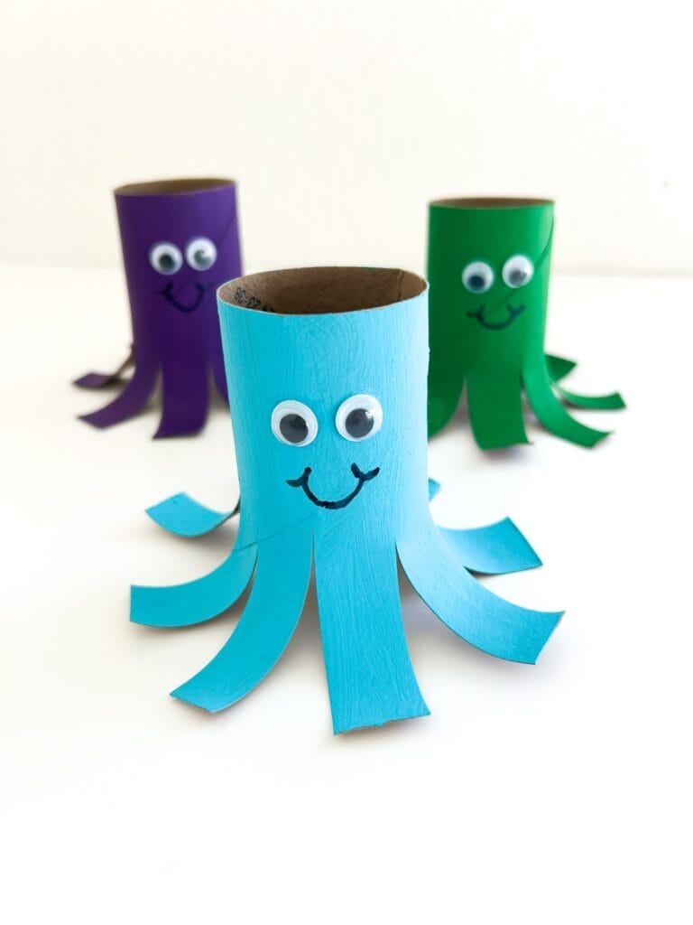 long view of the octopus toliet paper roll craft