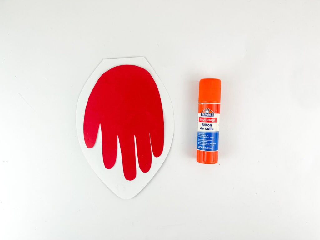 Christmas Light Handprint Craft: Make the handprint